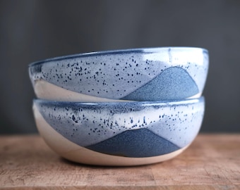 Bol à pâtes ou saladier bleu ciel, grès fait main