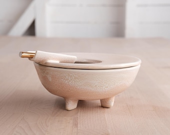 Porslin Bauhaus askfat — efter Marianne Brandt - handgjort, porslin