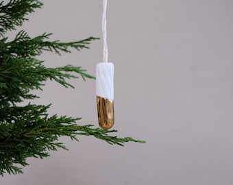 tampon - porcelaine sculptée à la main et ornement en or 24 carats
