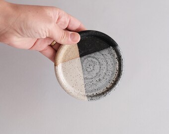 wine bottle coaster - handmade, tan speckled stoneware