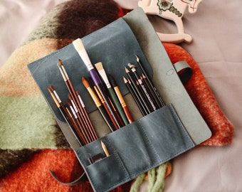 Personalized Brush Roll, artist gift, leather pencil roll case, paint brush holder, brush holder, Pencil Wrap, brush pouch soft leather case