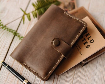 Personalisierte Moleskine Lederhülle Feld Notizen mit Stiftschlaufe personalisierte Geschenk nachfüllbare Tasche Cover A6 Journal Minimalist Covers Men