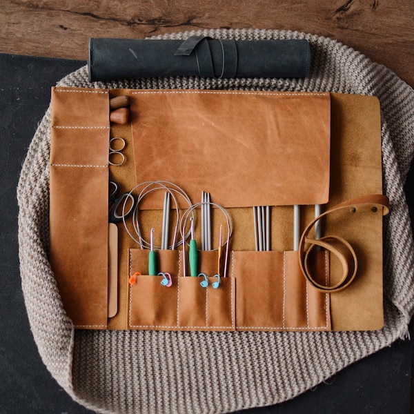 Porte-étuis à aiguilles à tricoter Crochet personnalisé Rouleau organisateur DPN Rangement circulaire pour étuis à aiguilles à tricoter Rouleau à outils en cuir