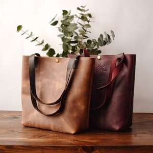 Sac cabas en cuir cousu main pour femme Sac cabas personnalisé en cuir souple classique Sac shopping en cuir pleine fleur Sac à main de voyage