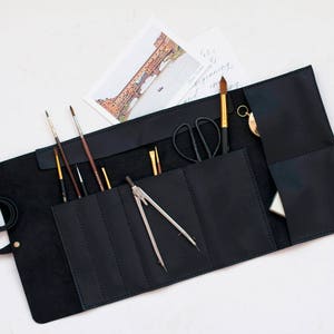leather roll, artist roll, leather pencil roll, leather pencil case, leather tool roll case, paint brush holder, craft tool roll,Pencil Wrap