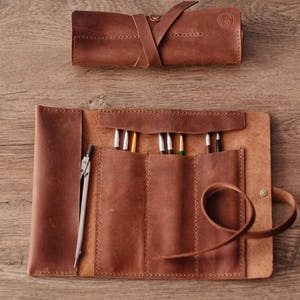 Lederrolle, Künstlerrolle, Lederrolle für Bleistifte, Federmäppchen aus Leder, Werkzeugrolle aus Leder, Pinselhalter, Bastelrolle