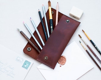 Leather Pen Case Pen Case Leather Pen Holder Handmade Cosmetic bag leather Case Pen Sleeve Unisex Pen Case Pencil Bag Leather pencil box