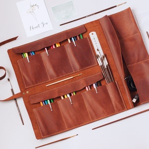 Lederrolle, Künstlerrolle, Lederrolle für Bleistifte, Federmäppchen aus Leder, Werkzeugrolle aus Leder, Pinselhalter, Bastelrolle