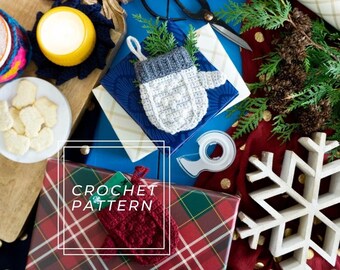 Crochet Ornament || Crochet Holiday Ornament || Crochet Home Décor || DIY Holiday Décor || Mitten Decoration || Crochet Gift Card Holder