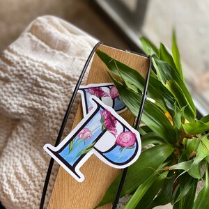 Pegatina P de 3 ", la P es para peonía, monograma de una sola letra, alfabeto floral, pegatina de flores, calcomanía personal, regalo para ella