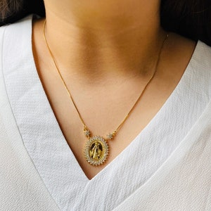 Medalla Milagrosa de la Virgen Maria con cadena / Miraculous Medal of the  Virgin Mary, with necklace – tamaño grande / large size