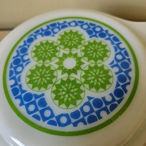 Vintage Crazy Quilt Pyrex Round Casserole Dish With Lid, Promotional ...