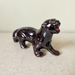 Mid Century Dark Spotted Leopard - Ceramic - 1960s vintage decor - Japan - Redware - Nippon Yoko Boeki Co Signed