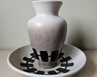 Vintage Dumler & Breiden West German Pottery Vase with matching plate, boho decor accent, stamped chained block pattern