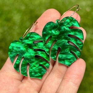 Dark Green Pearl Monstera Leaf Hoop Earrings