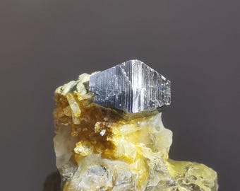 Anatase titanium oxide on matrix, Kharan Pakistan, 5mm in length, deep blue crystal, B3364