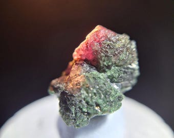 Chrysoberyl var. Alexandrite, Novello Mine Zimbabwe, 14mm length fragment of partial sixling, very good color change, T250019