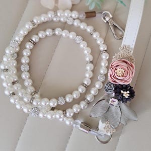 Vackert pärlkoppel för hundar. Rosa blomma Litet hundkoppel. Hundpresent, hundkoppel i tekopp. Bröllopshundkoppel, hundbröllopshundkoppel. Valpkoppel. bild 1
