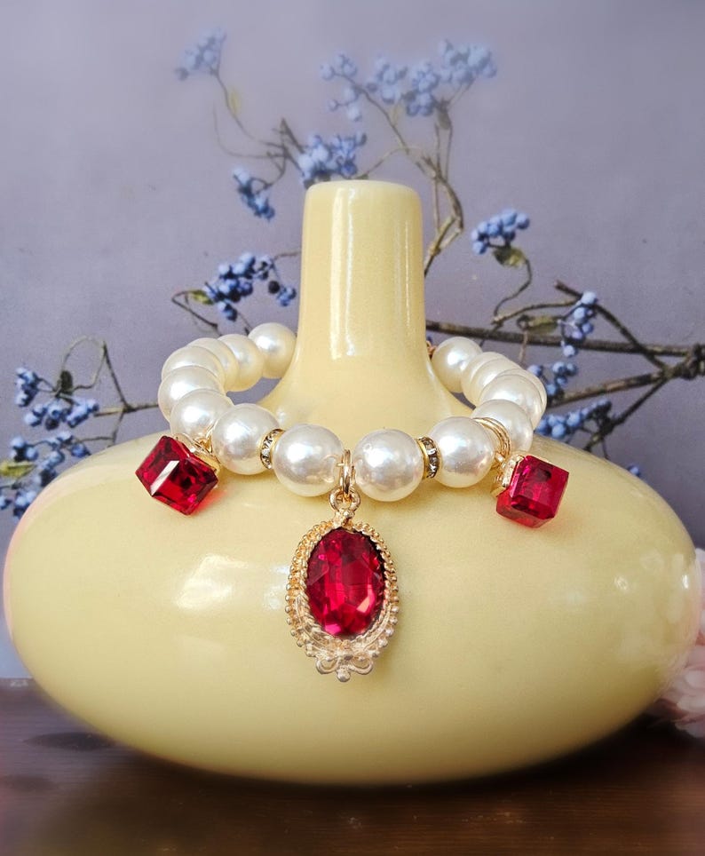 Cute Red Princess cat necklace.cat gift.rhinestone tiny dog wedding necklace.pearl puppy necklace.dog Birthday gift dog pearl necklace image 2