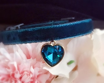 Cute  peacock Blue rhinestone Cat collar,velvet small dog collar,Kitten collar.Tiny dog collar, Birthday cat gift,kitty collar.puppy gift