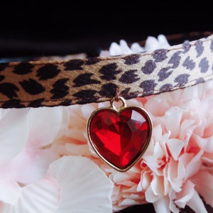 Cute leopard cat collar.small dog collar,breakaway Kitten collar.Tiny dog collar.puppy collar.dog gift.red heart Pendant cat collar.cat gift