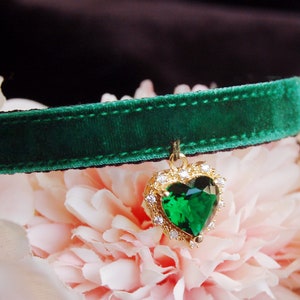 Cute green cat collar,Green rhinestone Cat collar,dark green velvet Kitten collar.Tiny dog collar,Tea cup dog gift,kitty collar.puppy collar