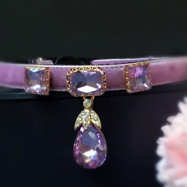 Princess Cat collar. rhinestone Cat collar,light purple velvet dog collar,Kitten collar.Tiny dog collar,Tea cup dog ,collar.puppy collar