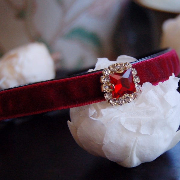 burgundy Breakaway cat collar.wine rhinestone Cat collar,Dark Red velvet Tea cup dog collar.ycollar,Kitten collar.Tiny dog collar,puppy gift