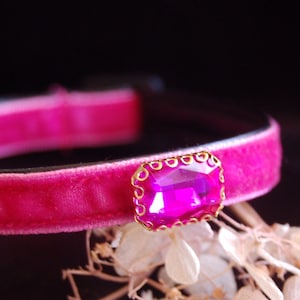 Rhinestone Cat collar,vintage style Hot pink velvet small dog collar,Kitten collar.puppy or Tiny dog collar, Birthday cat gift,kitty collar