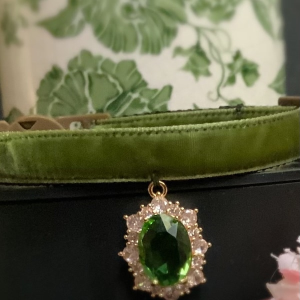 Luxury rhinestone Cat collar,olive green velvet small dog collar,breakaway Cat collar.Tea cup dog collar kitty collar.puppy collar.cat gift