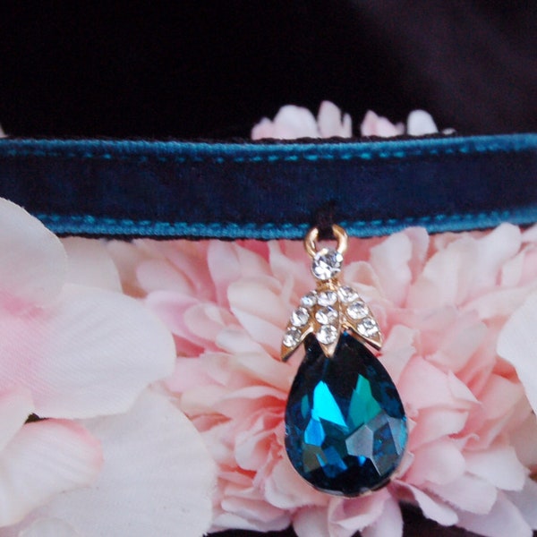 Cute rhinestone Cat collar, breakaway peacock blue velvet tiny dog collar,Kitten collar.Puppy dog collar, Birthday cat gift,kitty collar