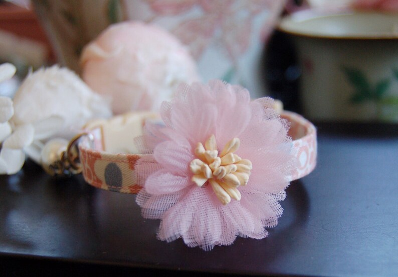 Pink Cat collar flower cat collar,shabby chic style small dog collar.Kitten collar.dog collar,kitty collar Birthday cat gift,puppy collar