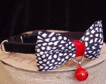 leopard bow tie cat collar.small dog collar,breakaway Kitten collar.Tiny dog collar,cat birthday gift.puppy collar.tea cup dog collar.