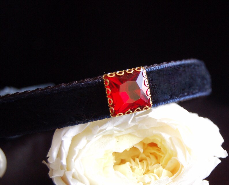 Beautiful red rhinestone Cat collar,dark navy velvet small dog collar,Kitten collar.Tiny dog collar,Tea cup gift,kitty.puppy collar.cat gift