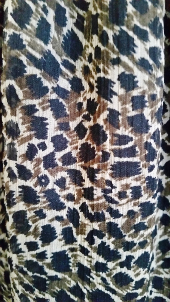 Gorgeous Sheer, Fully Lined Leopard Georgette Lon… - image 3