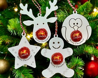 Adorno navideño personalizado / Porta chocolates Lindt, madera laminada