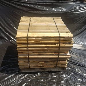 Bulk Reclaimed Pallet boards 400 board cube