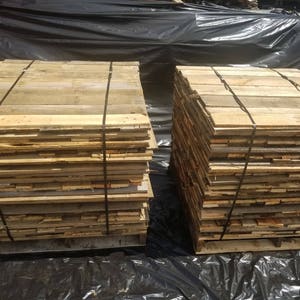 Bulk Reclaimed Pallet boards 400 board cube image 2