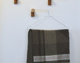 Garderobe / Haken / Kleiderhaken / Aufhängung