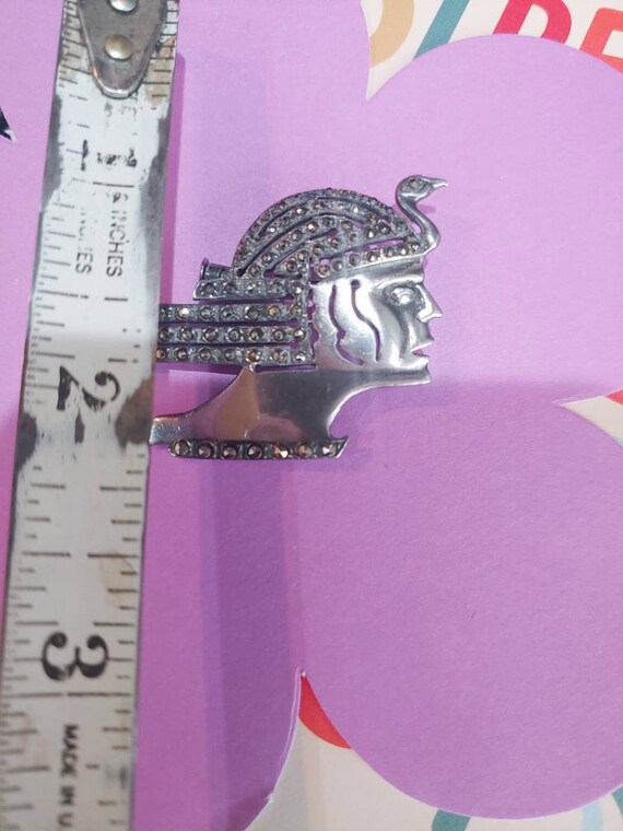 Egyptian Goddess Isis Brooch Pin View 4