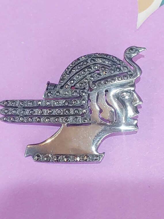 Egyptian Goddess Isis Brooch Pin View 2