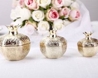 Personalized Gold Wedding Favor Box, Unique Wedding Favors for Guests, Gold Pomegranate Boxes