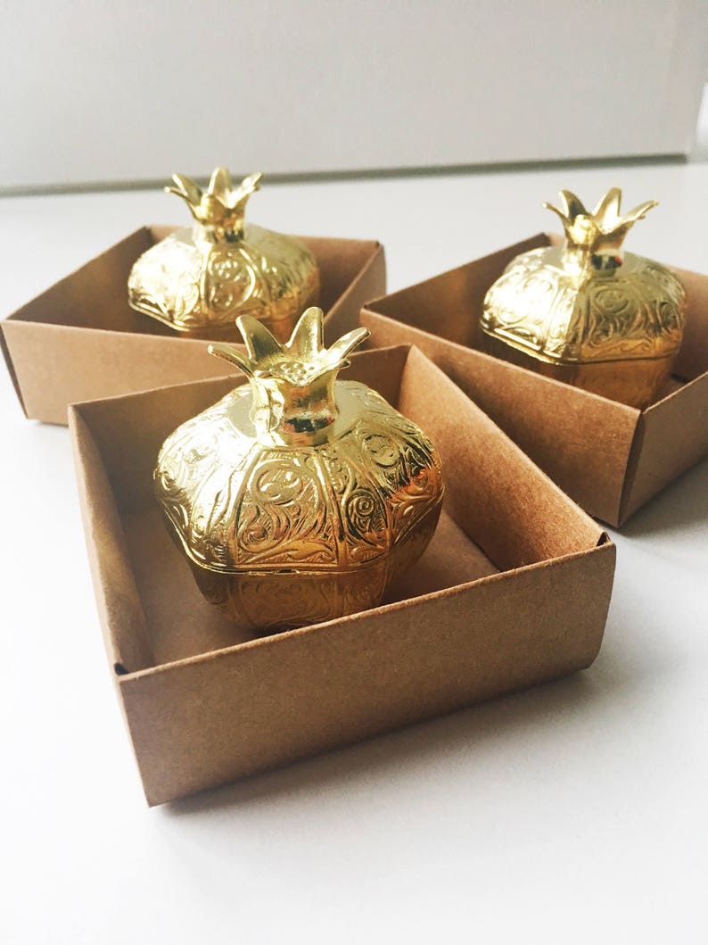 unique wedding favors Gold wedding favor boxes engagement party favor
