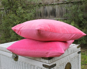 dusty pink velvet pillow // dusty pink velvet cushion // velvet pillow cover // pink velvet cushion //linen connections velvet cushion cover