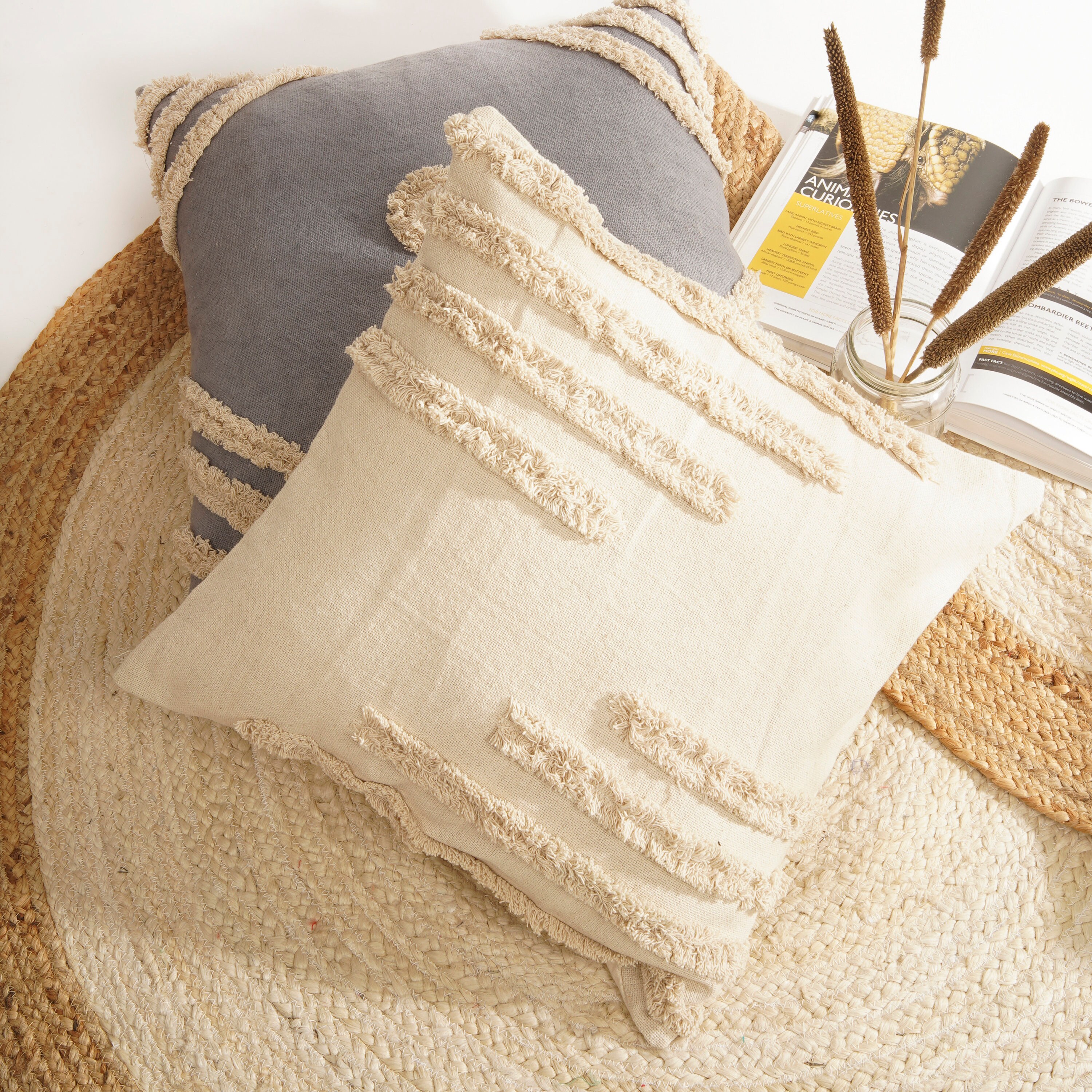 Boheme Hand tufted Linen Throw Pillows with Tassels