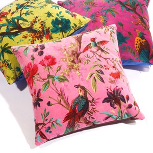 Mexican Painter Velvet Pillow Case, Frida Floral Decorative Cushion,  Mexican Painter Art Garden Country Mexico Muertes Cushion