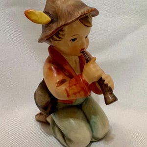 W. Goebel Hummel, W. Germany, “Little Tooter”, Shepherd Boy Kneeling While Playing A Flute, #214 H, Collectibles, Vintage Hummel Figurines