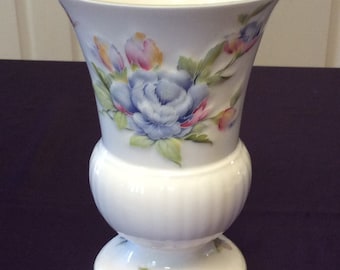 Aynsley Celeste Vase, Fine English Bone China, Wedding Gifts, Gifts For Mom, Vintage Vases, Home Decor, Collectibles,