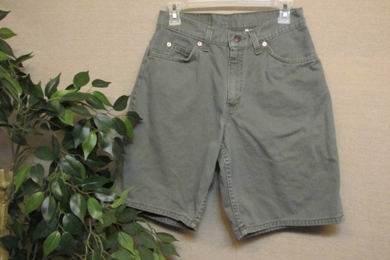Vintage Levis 560 Loose Fit Olive Green 
