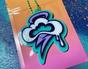 Bebe Stormcloud Ornamente/Schlüsselanhänger